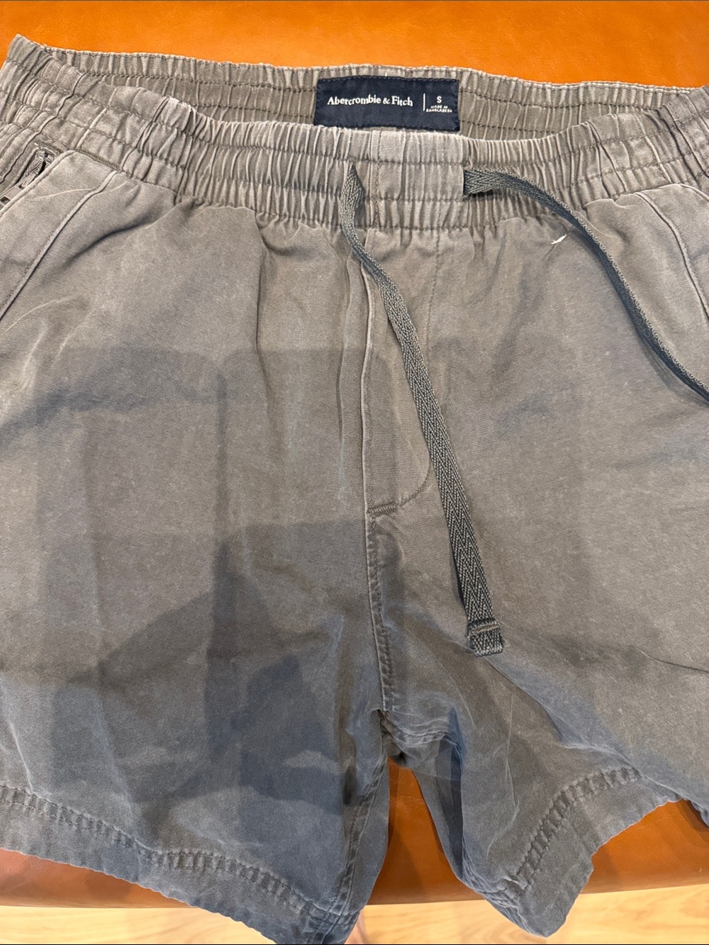 Abercrombie & Fitch Men's Washed Gray Elastic Waist Shorts